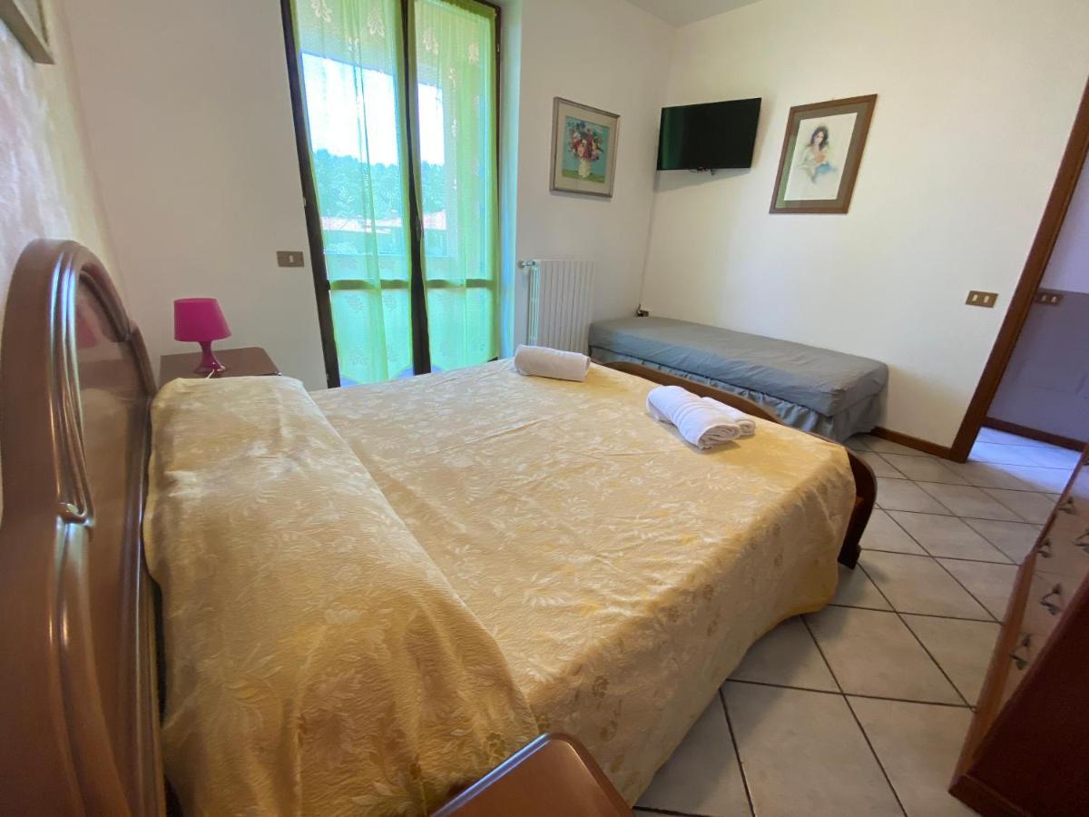 B&B Nonna Cecilia Puegnago sul Garda Exterior foto