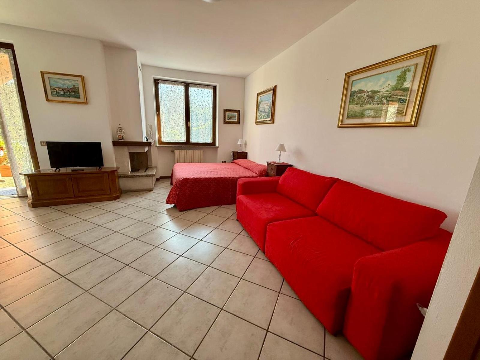 B&B Nonna Cecilia Puegnago sul Garda Exterior foto