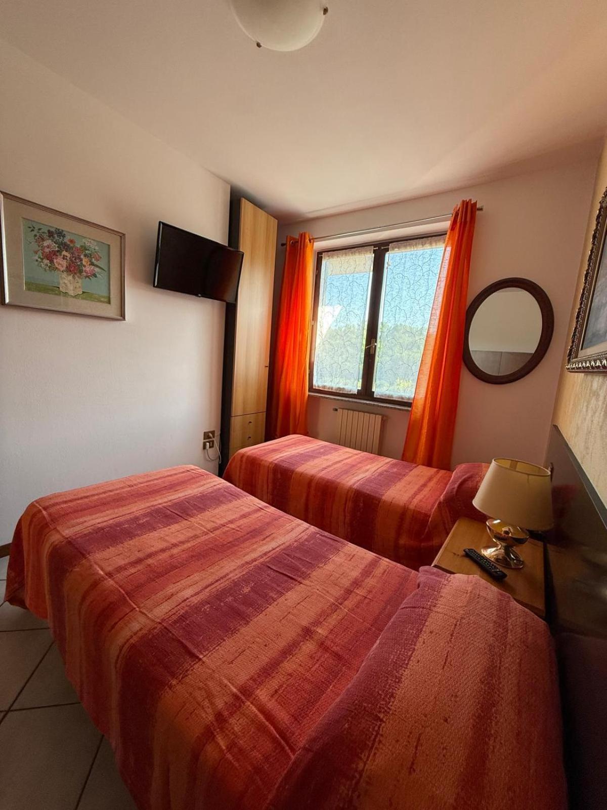 B&B Nonna Cecilia Puegnago sul Garda Exterior foto