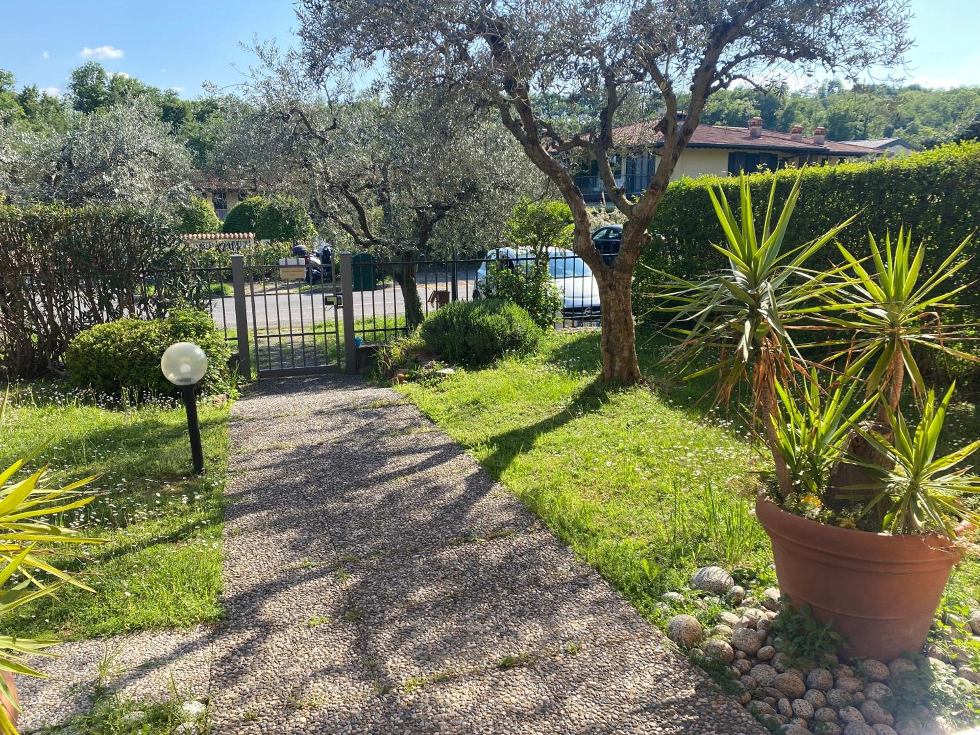 B&B Nonna Cecilia Puegnago sul Garda Exterior foto