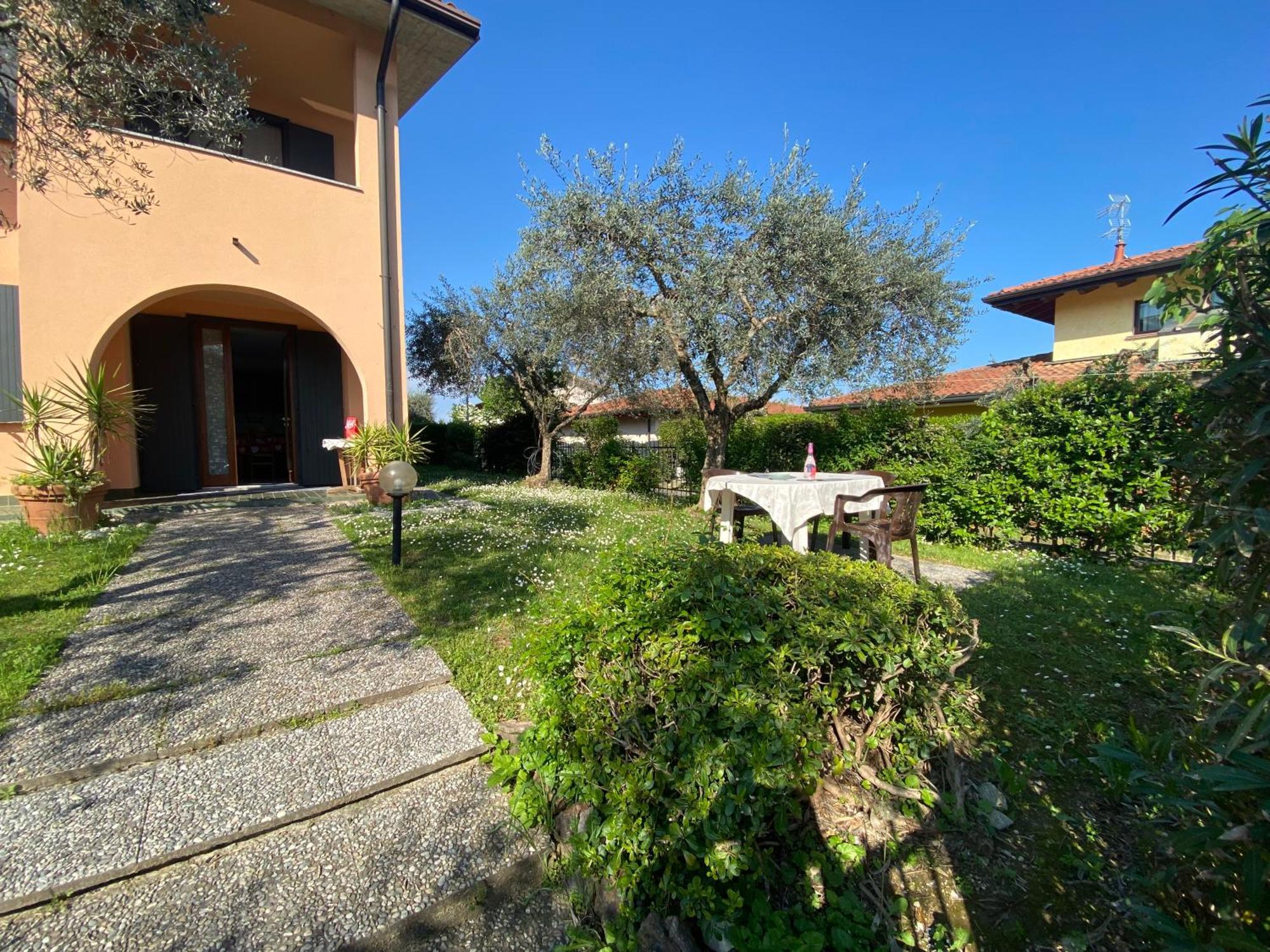 B&B Nonna Cecilia Puegnago sul Garda Exterior foto